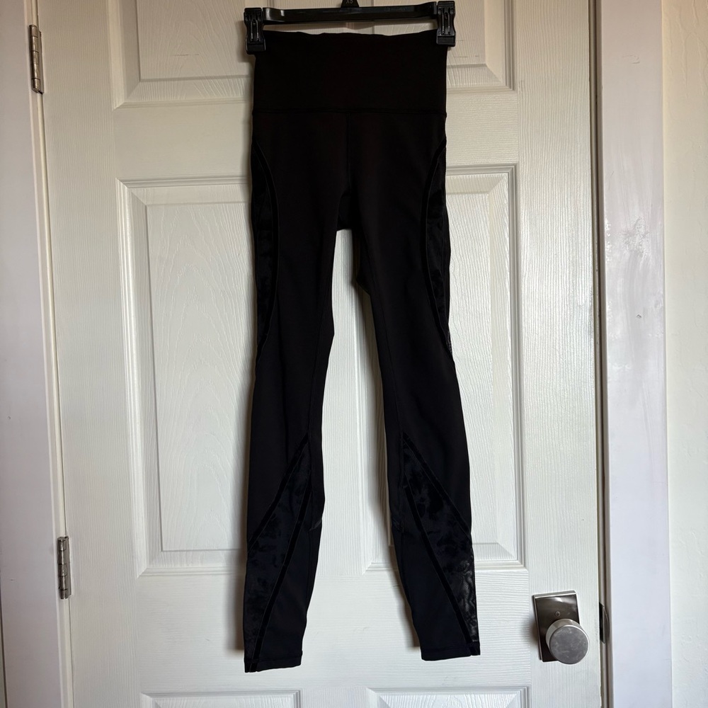 Lululemon yoga pants